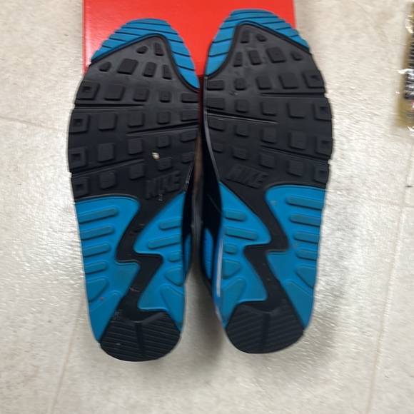 Nike Air Max - Picture 5 of 7